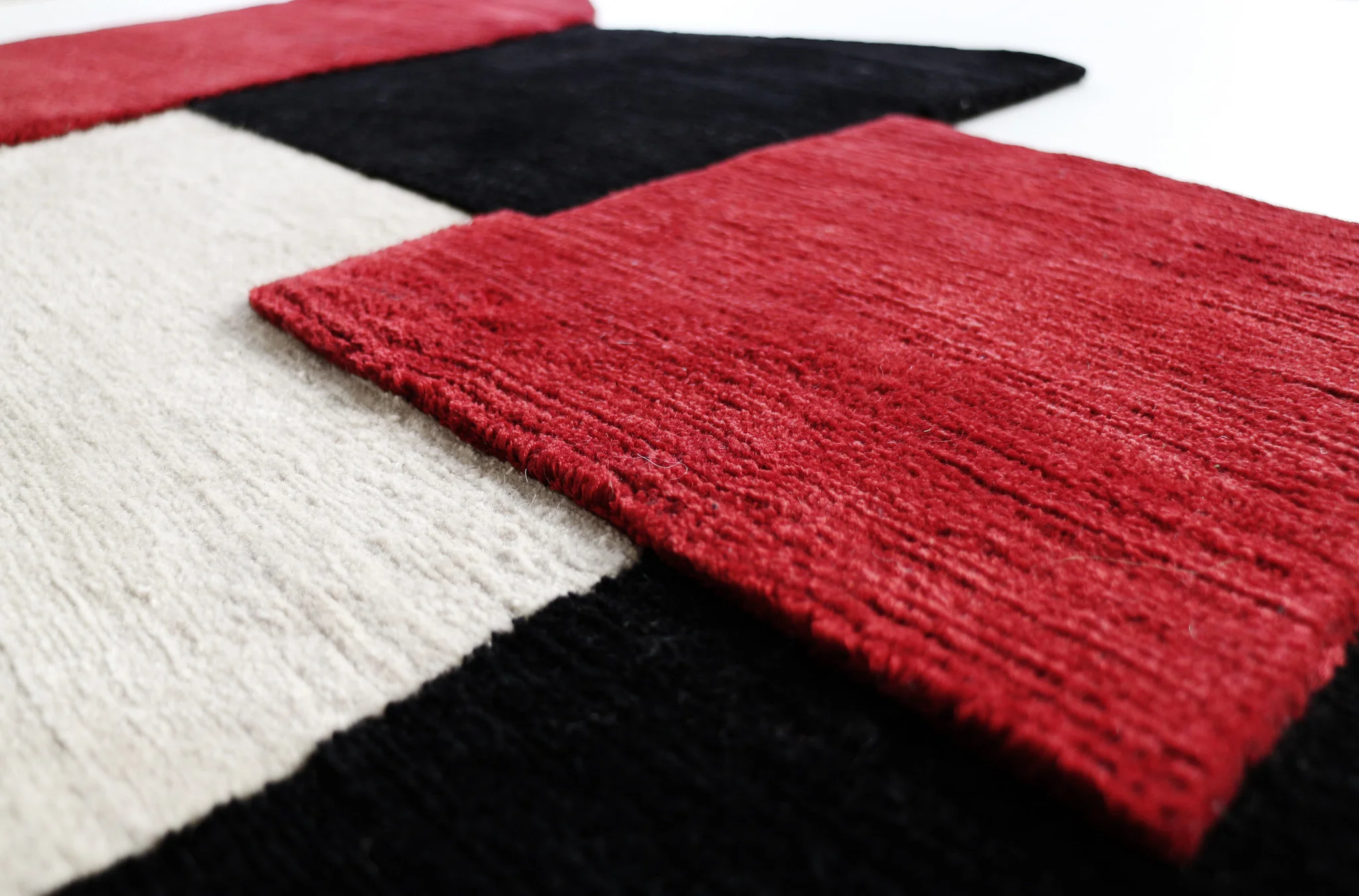 AVAF, Ancient Visions Always Freeze, 2013 (Art carpet by Henzel Studio) - Image 3