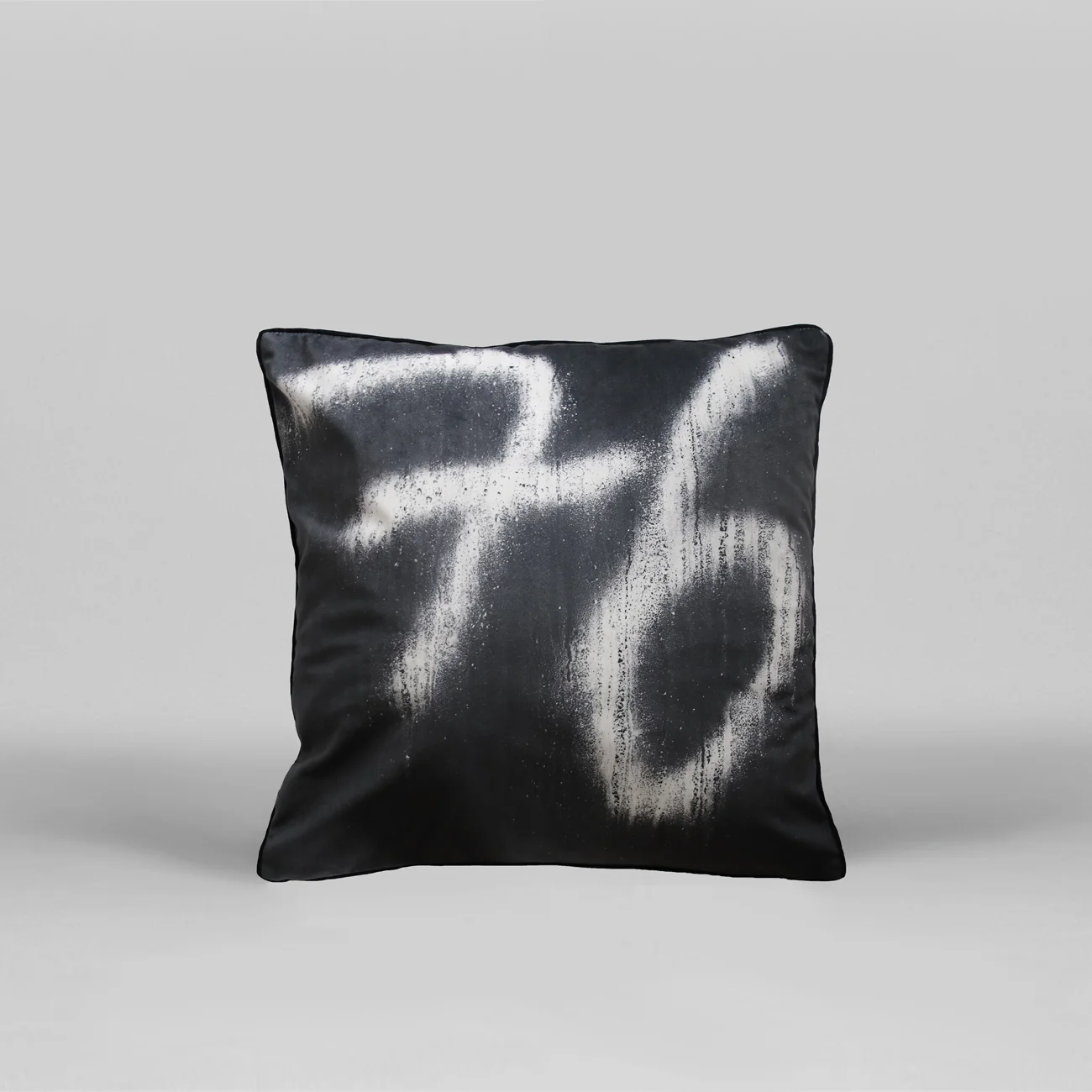 CALLE HENZEL UNITLED (1976), 2019 Art Pillow for Henzel Studio - Image 2