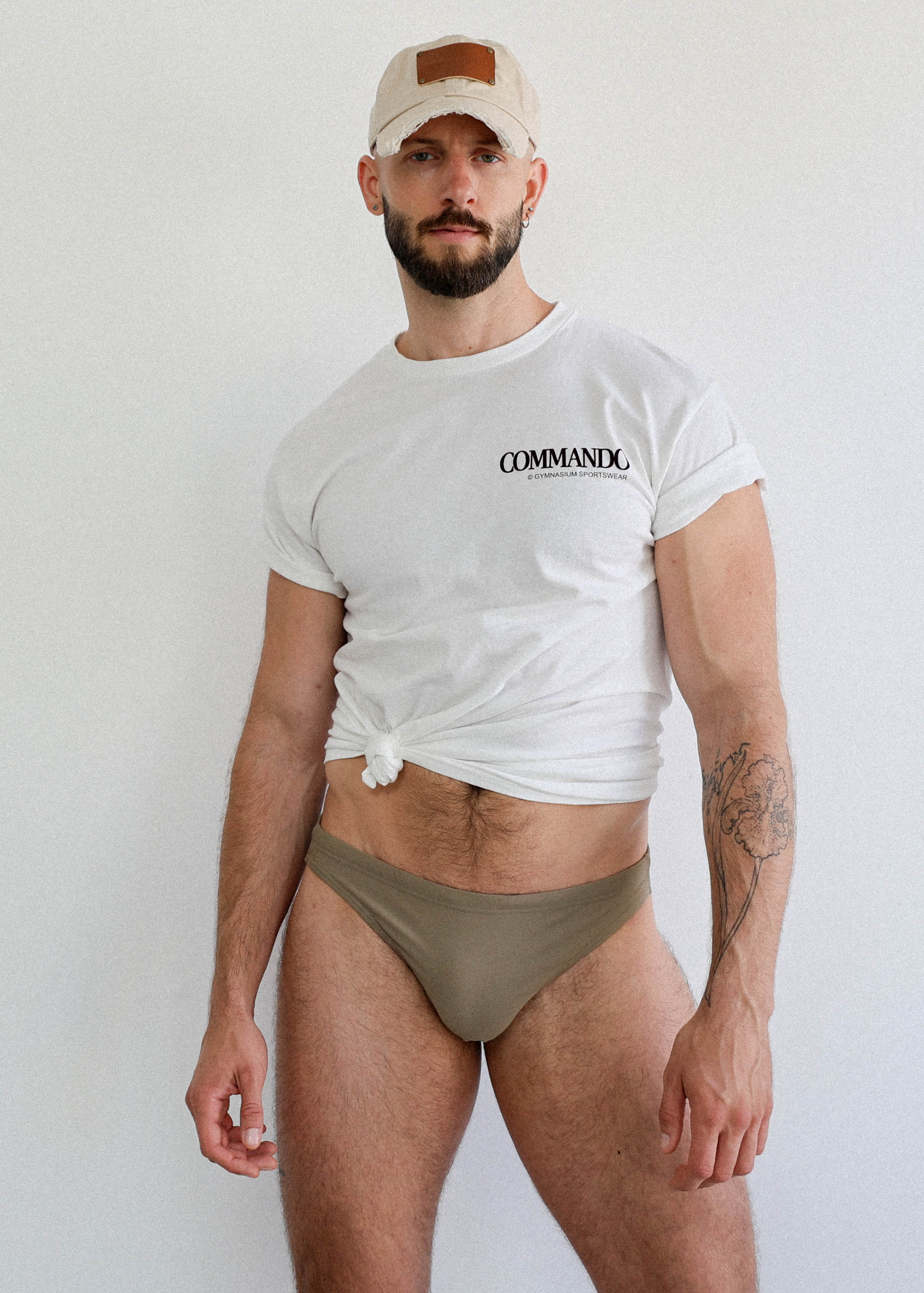 GYMNASIUM THE COMMANDO T-SHIRT IN WHITE