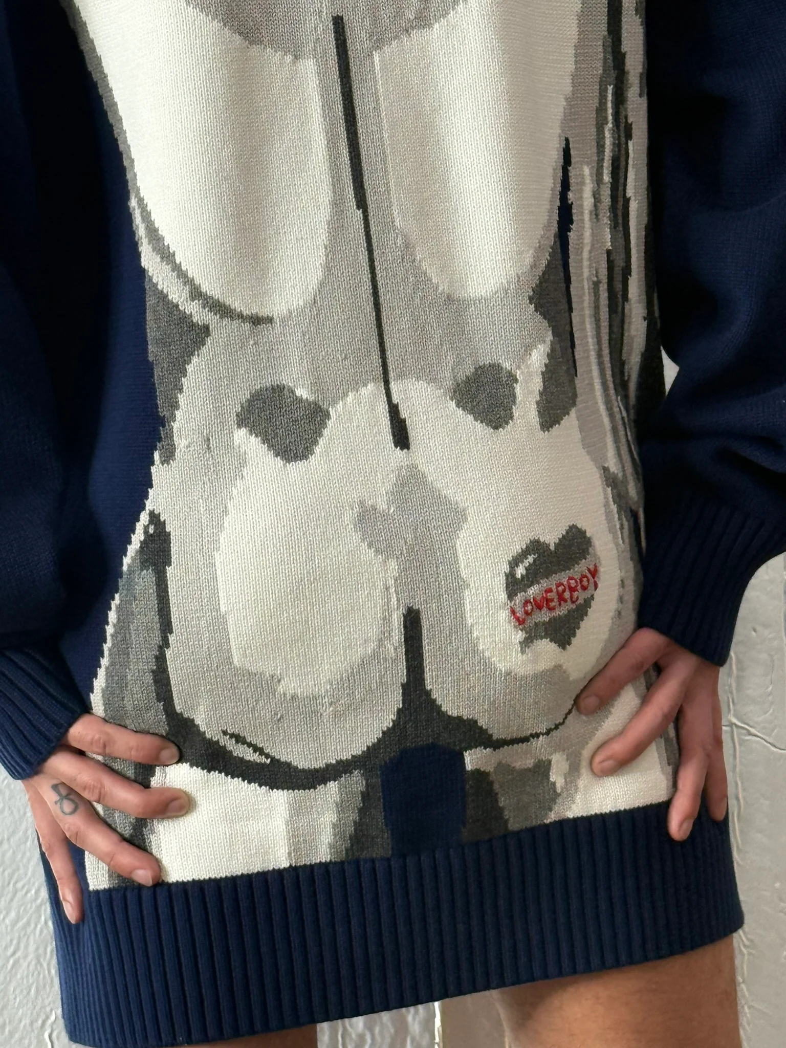 LOVERBOY BY CHARLES JEFFREY SEXY BUST SWEATER - Image 8