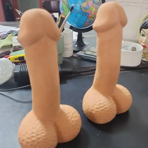 Pube Pet Sprouting Penis Planter - Image 3