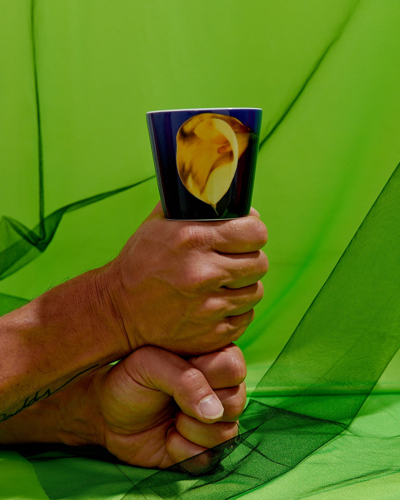 ROBERT MAPPLETHORPE YELLOW CALLA LILY PERFUMED PORCELAIN CANDLE - Image 2